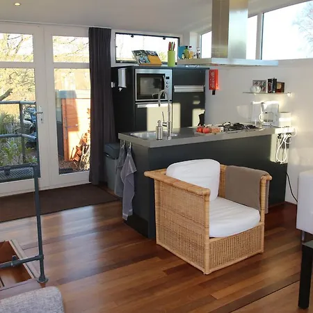 Διαμέρισμα Bed & Boat, On Houseboat